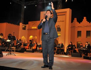 العبدللات والعراقي ينثران النغم الأصيل في سوق واقف